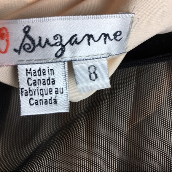 Suzanne Black Velvet Mesh Neck-Line Square Applique Detail Mini Dress Sz 8 - Picture 2 of 14